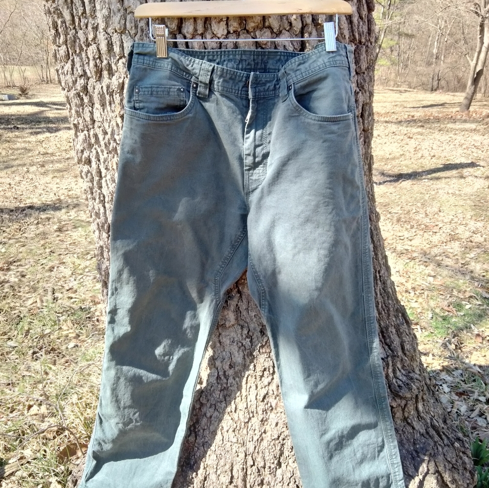 ⬇️ Price Drop!⬇️Men's prAna Work pants in size 34x32 - Picture 4 of 4